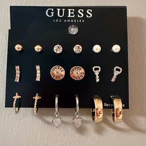 NEW GUESS 9 Earring Set